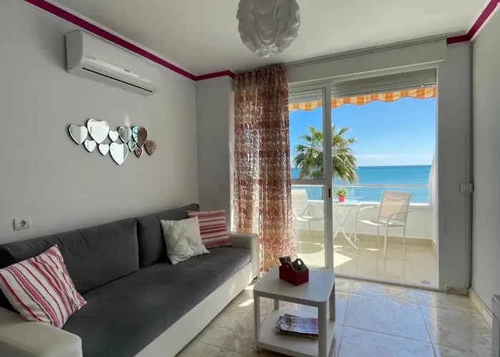 Roca Chica. - First Line Apartament Torremolinos