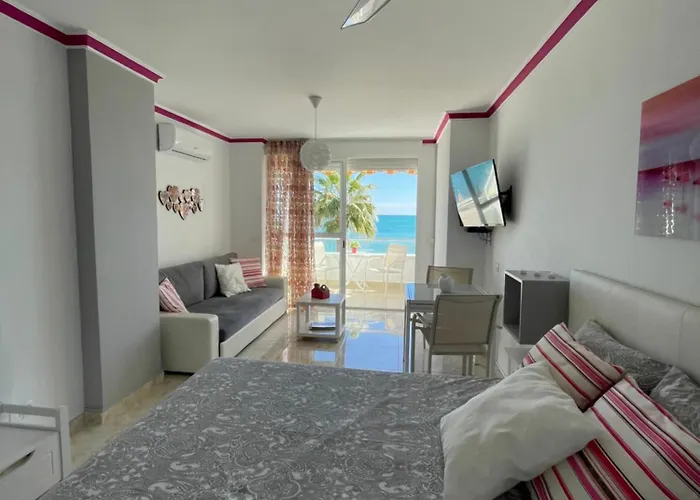 Roca Chica. - First Line Apartament Torremolinos