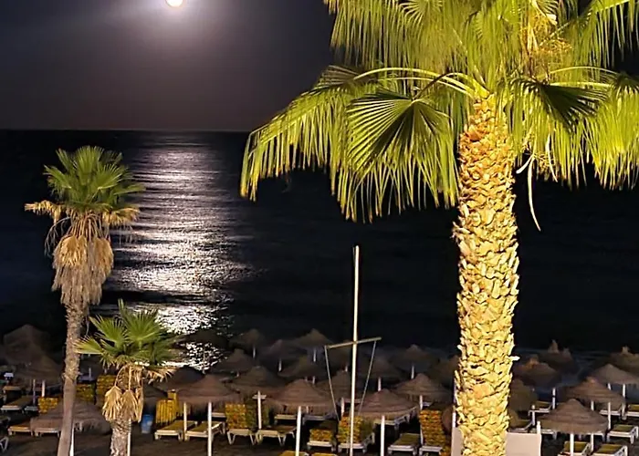 Roca Chica. - First Line Lejlighed Torremolinos